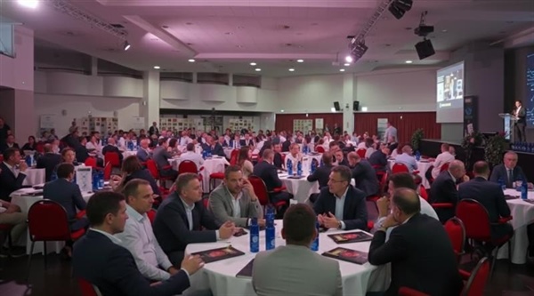 Forum Connections e Low-Code Italia: un incontro strategico tra networking professionale e innovazione digitale